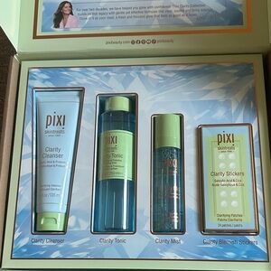 Pixi Skintreats Clarity Collection - Blue and Green